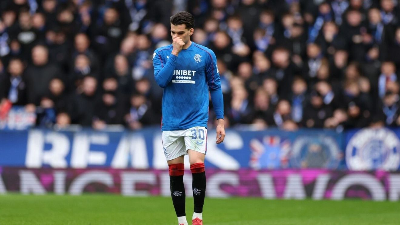 Ce notă a luat Ianis Hagi, după ce a fost trimis în tribune de antrenor, după doar 45 de minute în Rangers - Motherwell