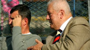 Drama din închisoare a fostului șef din fotbalul românesc, lovit de Alzheimer: „Hai la hotel să mâncăm o friptură și să bem un șpriț”