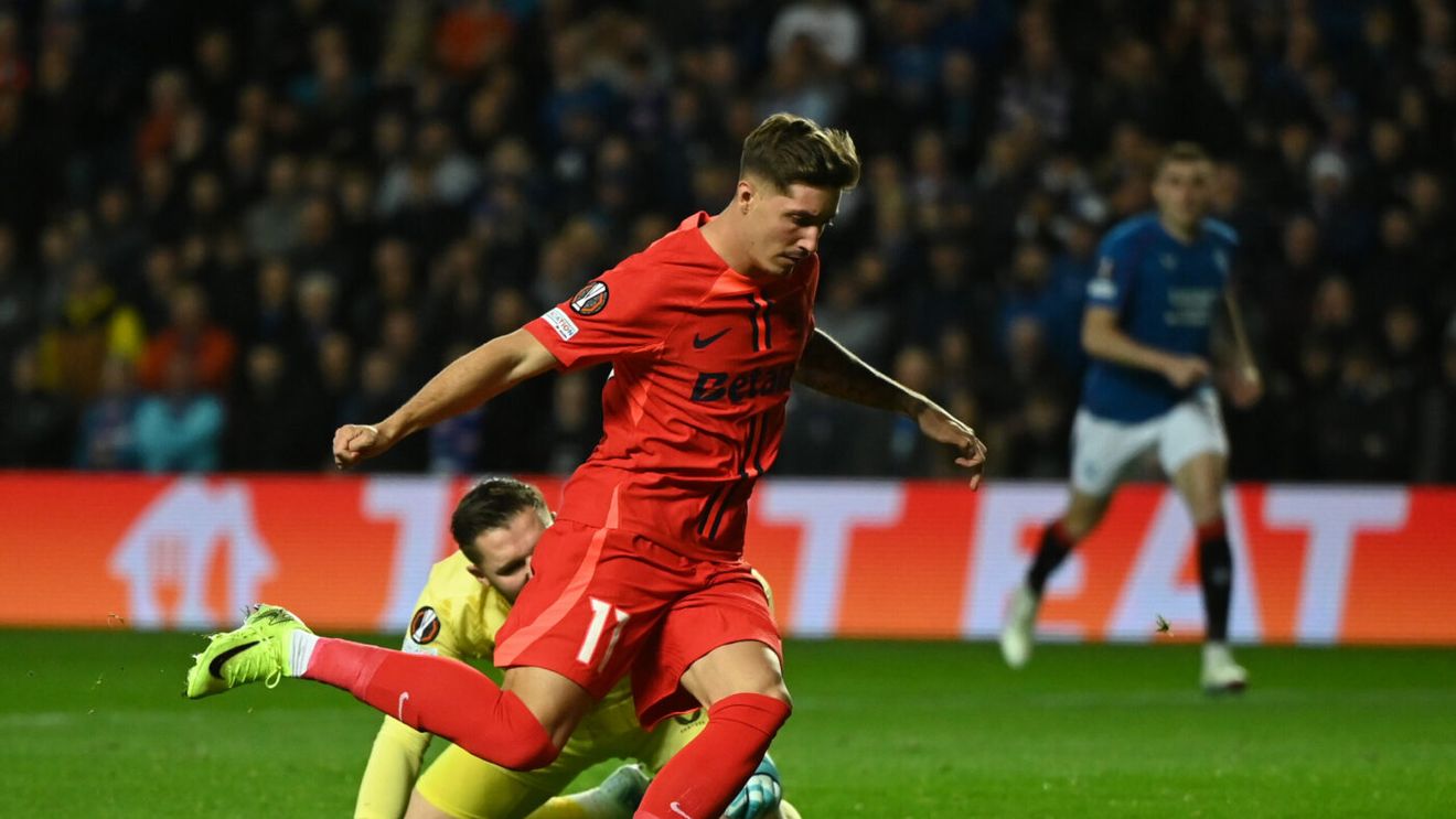 „Cum să nu fie ăsta gol?”. Fanii scoțieni s-au lămurit imediat de faza în care Miculescu a înscris în Rangers - FCSB, dar arbitrul italian a anulat reușita