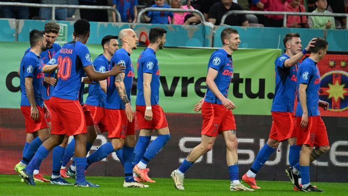 FCSB a anunțat antrenorul pentru viitorul sezon! Campioana a "scăpat" detaliul în prezentarea lui Graovac