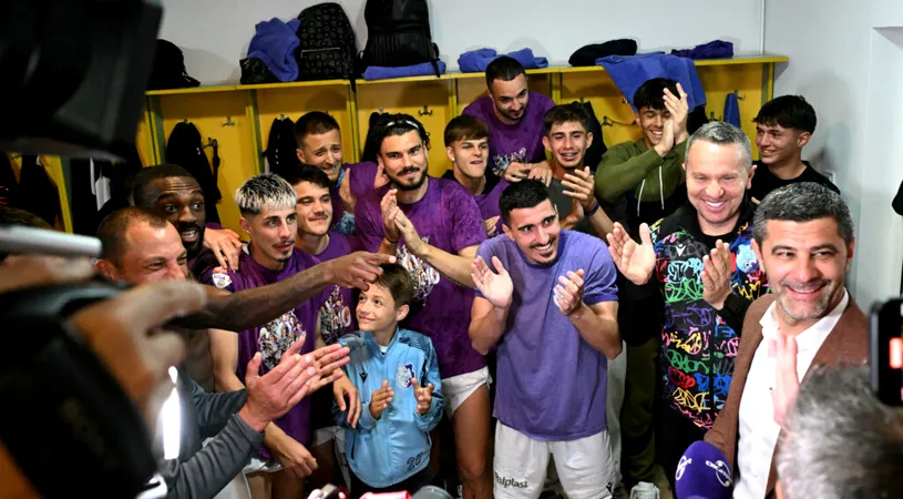 Promovare și sărbătoare la Pitești! Dănuț Coman, în lacrimi după revenirea în prima ligă a CFC Argeș: ”Văd oamenii fericiți, asta mă bucură cel mai mult”