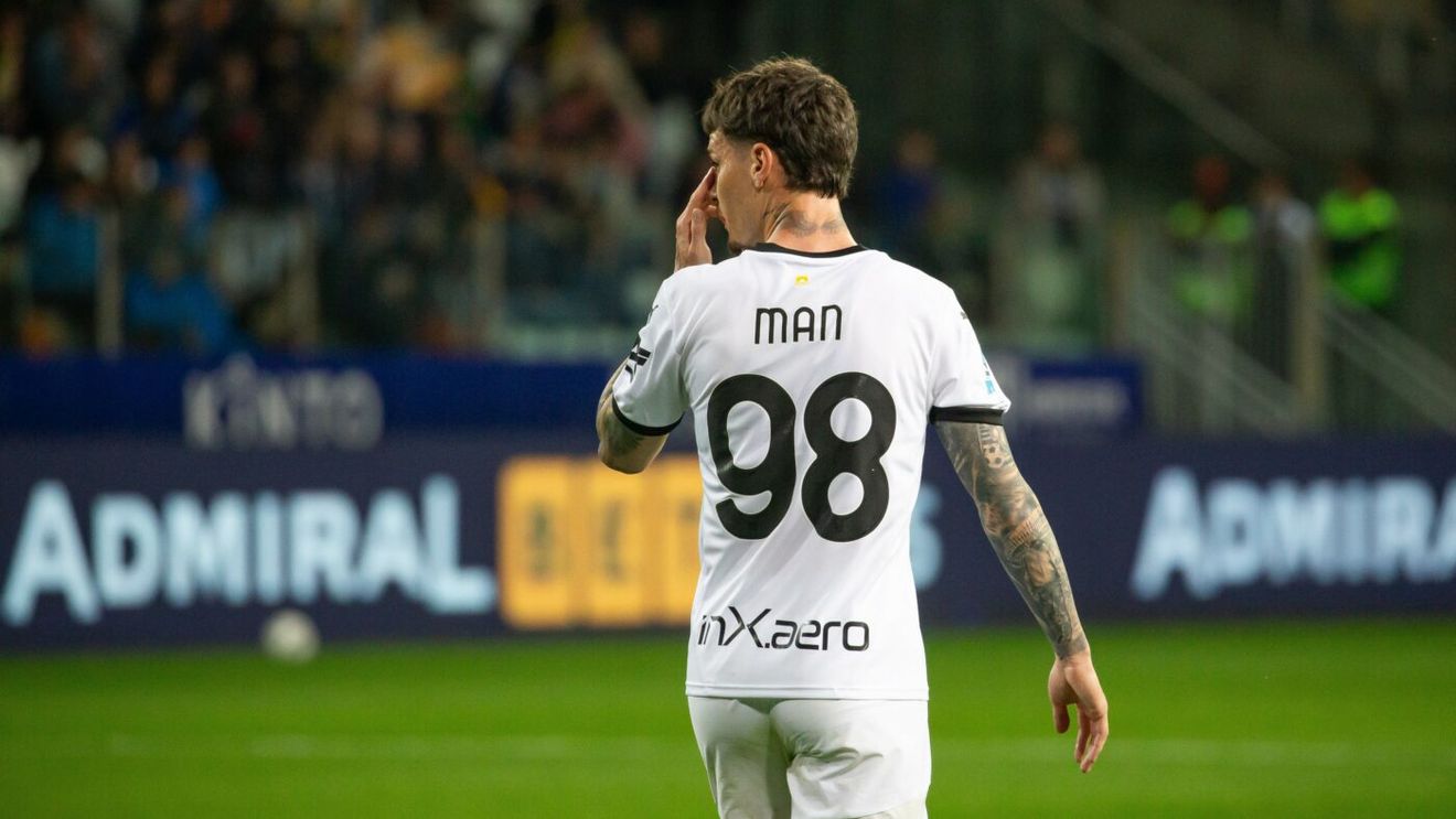 „Interzic” transferul lui Dennis Man. Ce au făcut fanii Parmei pentru român