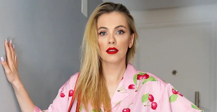 FOTO / Cum arată Andreea Ibacka după două sarcini. Soția lui Cabral trage din greu la sala de sport pentru silueta perfectă