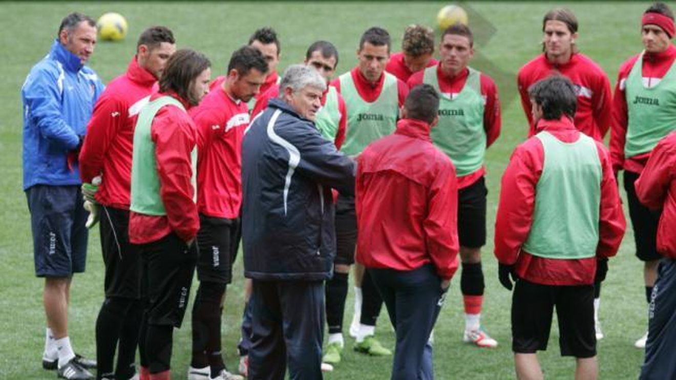 FOTO** Andone a condus primul antrenament! Suporterii l-au aclamat pe noul antrenor
