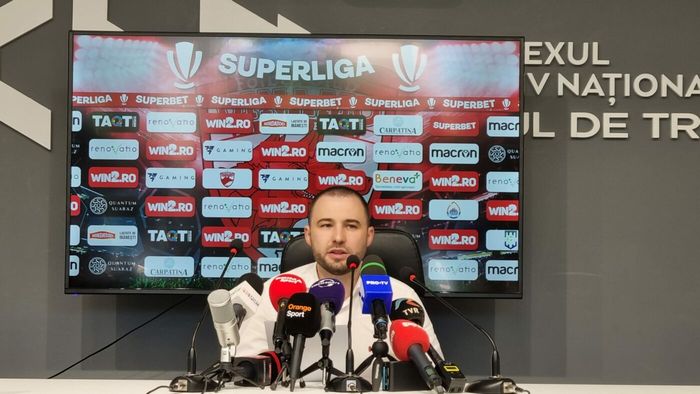 Vlad Iacob, conferință fulminantă la „Arcul de Triumf”! Administratorul special îi atacă pe cei de la Red&White: „Aporturile de până acum au fost admise cu întârziere. Nu sunt la nivelul așteptat, sunt datorii curente de 800.000 euro și poate fi solicitat falimentul clubului!”