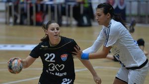 Taifun! Cristina Neagu înscrie opt goluri pentru Buducnost și campioana Europei bate cu 29-24 la Baia Mare, în "sferturile" Ligii Campionilor. Românca a fost cea mai bună marcatoare a partidei
