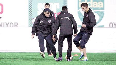 Stan a fost șocat când a văzut reacția jucătorilor în Turcia:** "Acum ne simțim fotbaliști!" El e primul luat în colimator: "Uitați-vă la ăsta, cică joacă la Steaua"