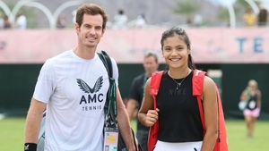 Andy Murray a părăsit prematur Wimbledon din cauza Emmei Răducanu! Fostul lider ATP „este absolut devastat” după decizia jucătoarei cu origini româneşti. Inclusiv mama britanicului a reacționat: „Incredibil”