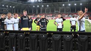 Jucătorii FCSB, băgați în ședință de ultrași chiar după meciul cu Sepsi. Cine a fost ținta numărul unu a Peluzei Nord