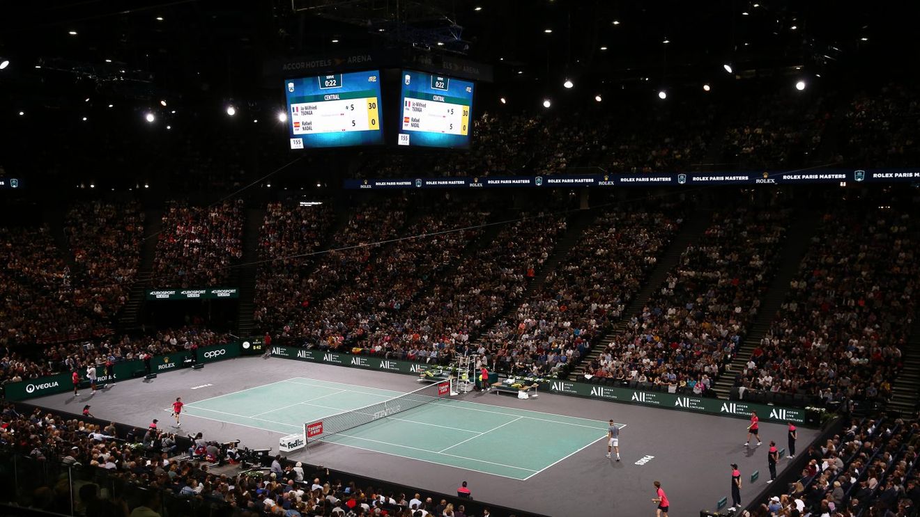 Franța e în stare de urgență, dar turneul de tenis de la Paris - Bercy se dispută fără spectatori. Novak Djokovic a declinat invitația