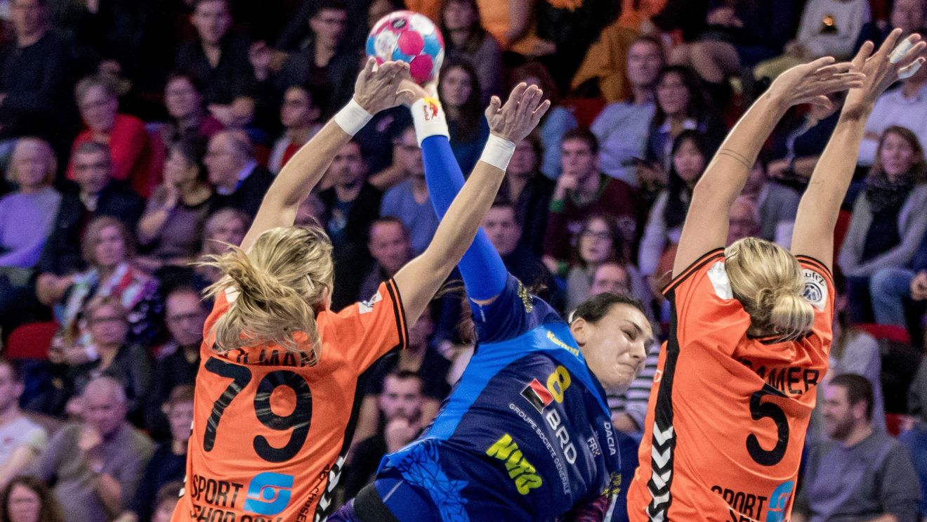 INTERVIU | Cristina Neagu a sunat adunarea imediat după meciul România - Olanda: „Avem șanse foarte mari să ajungem în semifinale și atunci nu cred că trebuie să dezarmăm". Discursul căpitanului după prima înfrângere la Euro