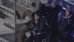 Presa engleză: "Mourinho a întrecut limita iar, dar premiul pentru atitudine nepotrivită îl ia Cîrțu"