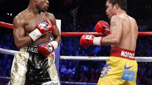 Mayweather și Pacquaio se luptă din nou, la 3 ani distanță de la "Meciul Secolului". Anunțul făcut de puglisitul american