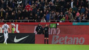 Succes aVAR, dar încă o palmă spre titlu! FCSB - U Cluj 1-0: toate calificativele fotbaliștilor lui Gigi Becali și lista jucătorilor lui Sabău care au dezamăgit crunt