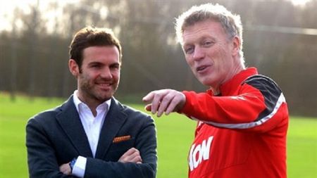 FOTO Povară grea! Ce număr și-a ales Mata la Manchester United