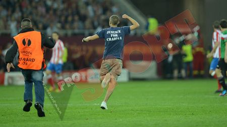 INTERVIU** Cei doi fani care au intrat pe teren în timpul finalei Europa League dezvăluie cum i-au păcălit pe stewarzi