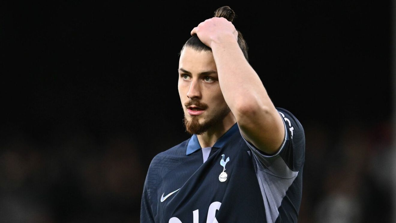 Radu Drăgușin primește încă o lovitură cruntă de la Ange Postecoglou la meciul Liverpool - Tottenham! Decizia greu de înțeles a managerului londonez, după dezastrul din etapa anterioară