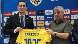 Strategia secretă a lui Mircea Lucescu la echipa națională: mandatul lui „Il Luce” poate dura doar până la toamnă! Și-a luat o măsură de siguranță pentru a nu-și compromite cariera: „Ar urma să își anunțe plecarea înaintea tragerii la sorți pentru Cupa Mondială!”. EXCLUSIV
