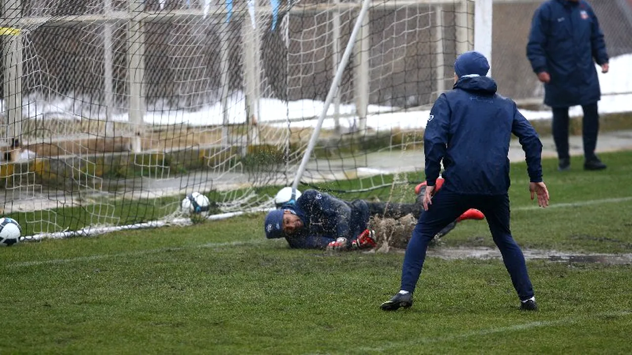 FOTO| Steaua s-a antrenat din nou în noroi! **