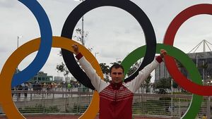 Vă apucați de sport după Revelion? Omul care ajută sportivi de top, ca Simona Halep, Cristina Neagu sau David Popovici, vă sfătuiește