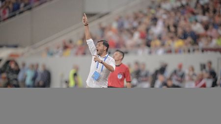 Dică a apărut extrem de abătut după thriller-ul cu Dinamo: "Sunt supărat. Am avut meciul în mână". Mesajul pe care i l-a transmis lui Florinel Coman