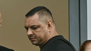 Monica, soția lui Ionel Ganea, dezvăluiri tulburătoare după accidentul grav care l-a băgat în comă pe fiul său: „A vrut să-l ducă tati la mănăstire. În drum spre mami s-a întâmplat nenorocirea”