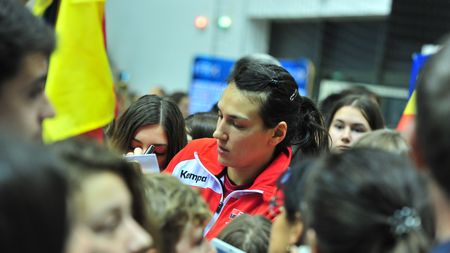 Neagu, cu ochii în lacrimi la revenirea în țară: "Sunt tristă, frustrată, dezamăgită". Tricolorele s-au întors de la Mondialul din Germania