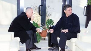 Îi ia locul Andone?** Dacă Munteanu nu se înțelege cu Stan, Ando va merge cu Oțelul în Ligă