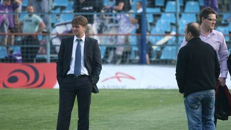 Steliștii, avertizați de omul care îl cunoaște cel mai bine pe Uhrin: "Va fi o dublă fantastică! Vor da gol sigur"