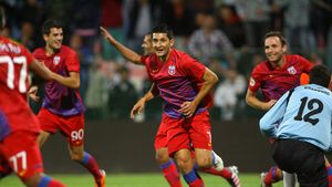 Florin Costea, glume de ȘANTIER la Steaua!** "Râde singur, nu știu cât îl mai tolerăm" Cum și-a scos colegii din minți: