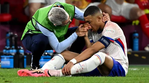 E panică mare pentru Franța: Kylian Mbappe a ieșit accidentat de pe teren, după ce s-a lovit de un austriac și e suspect de fractură de piramidă nazală