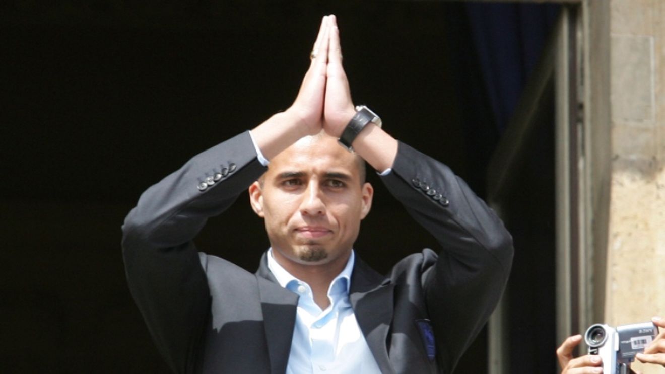 Trezeguet, victorie** cu paparazzi