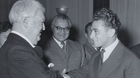 SPECIAL | Două amintiri cu Leon Rotman, la 81 de ani: "Felicitările au venit din partea vicepreședintelui, nimeni altul decât marele scriitor Mihail Sadoveanu"