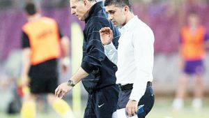 O nouă gafă a lui Mache l-a scos pe Muniru din primul 11 al Stelei. Team-managerul este protagonistul unor episoade memorabile în istoria clubului, unele fiind aproape să coste scump campioana