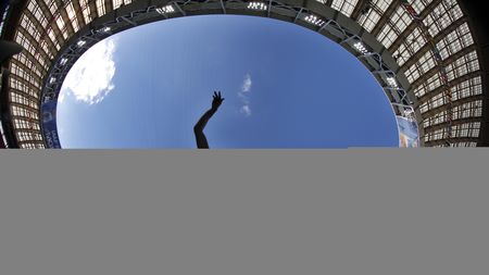 LIVE BLOG Mondialul de atletism, ziua a 7-a: Fraser-Pryce, campioană la 200 m! Oprea s-a calificat în finala de la triplusalt! Perie, pe 11 la aruncarea ciocanului. Topul pe medalii