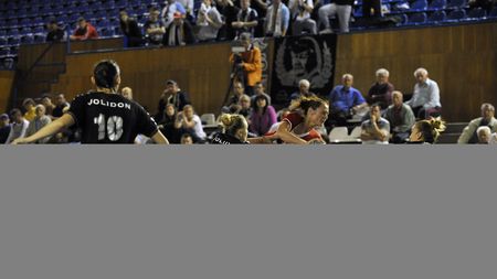 Universitatea Cluj - Corona Brașov, scor 28-27, în etapa a II-a a Ligii Naționale de handbal feminin