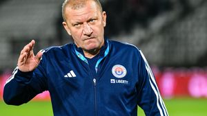 Dorinel Munteanu, neiertător cu Mircea Lucescu și naționala României! E convins că ratăm calificarea la Mondial