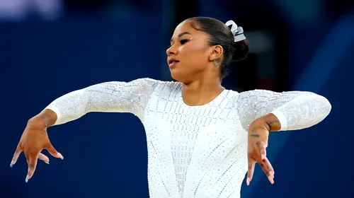 Ce reacție a avut mama lui Jordan Chiles, după ce fiica ei a fost ovaționată alături de Simone Biles de un întreg stadion la un meci de baseball