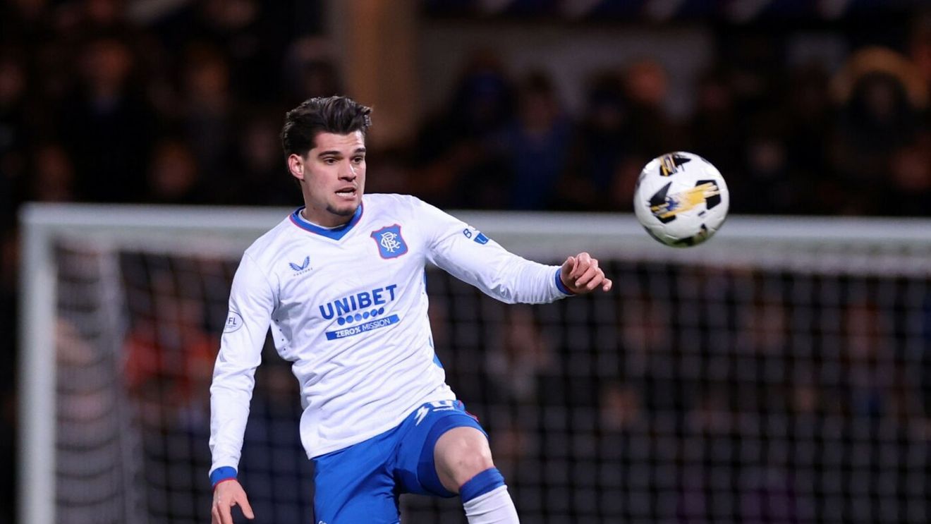 Cifrele lui Ianis Hagi în primele 45 de minute ale meciului Dundee - Rangers arată că decizia lui Clement e penibilă! Românul a avut 88 la sută acuratețea paselor