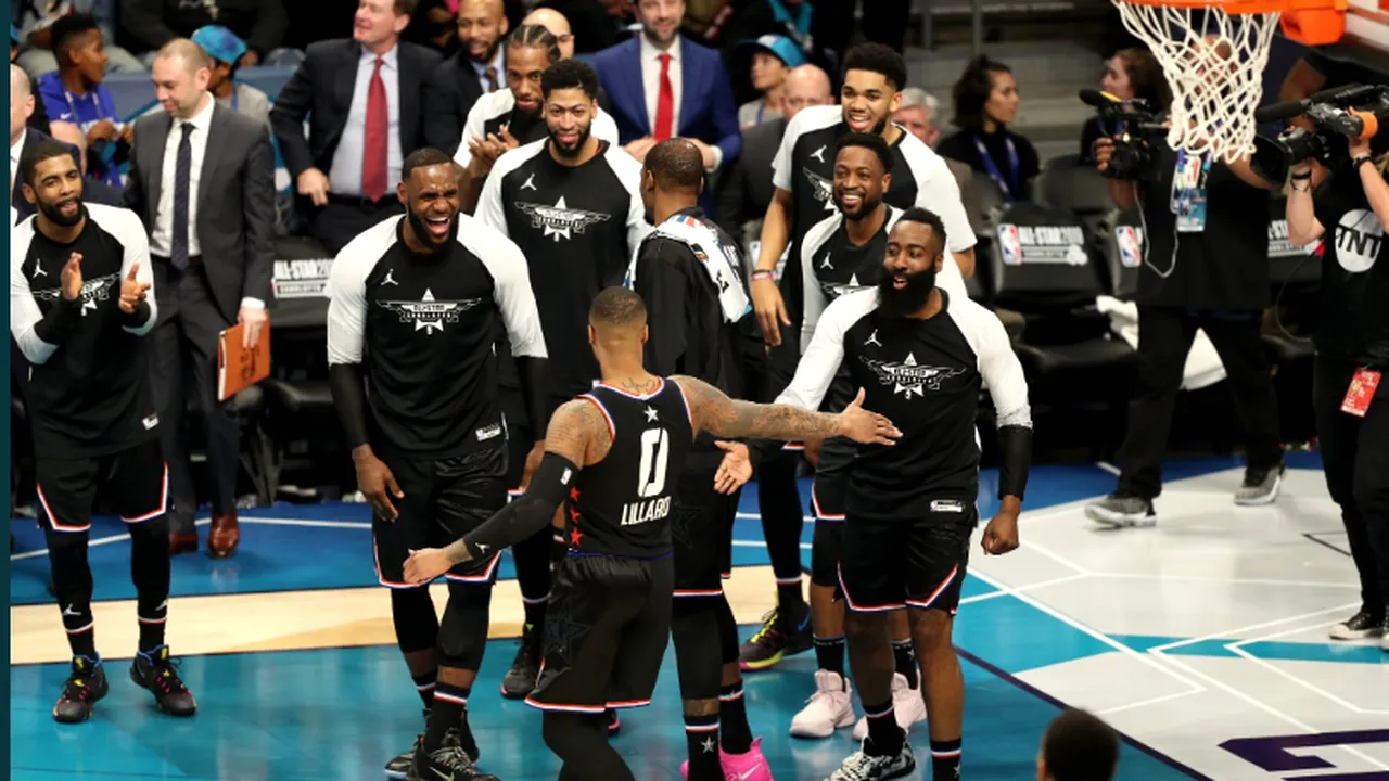 Team LeBron a câștigat All Star Game, după un meci cu 342 de puncte! Kevin Durant a fost desemnat MVP-ul evenimentului desfășurat în Charlotte