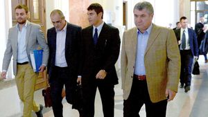 Dezvăluiri șocante din celula în care au stat frații Becali și Borcea: „Cristi mă scula noaptea și îmi spunea: «trezește-te, e în baie». El a fost afectat”