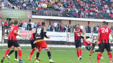 Romario Moise a devenit viral. Ce scrie presa din străinătate după foarfeca incredibilă de la Reşiţa: "Reţineţi numele şi execuţia!"