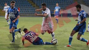 Victorie fără glorie, dar utilă! Viitorul - Gloria Bistrița 2-0! 