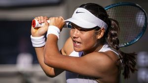 De ce Emma Răducanu nu și-a făcut prea multe prietene în circuitul WTA. A dezvăluit ce se întâmplă dacă se apropie prea mult în vestiarul jucătoarelor