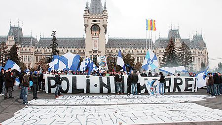 „Să vândă echipa!"