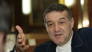 Becali: **"Dacă vor unii jucători să plece de la Steaua, să spună!"