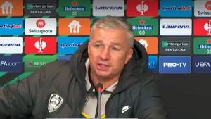 Dan Petrescu, iritat la conferința de presă de după CFR Cluj - Jablonec: „Ce am făcut, mă? Stăm până mâine? N-am auzit așa ceva în istoria fotbalului”