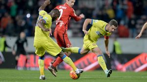 Rotariu la Steaua? Reghecampf: "Nu e corect să discutăm despre transfer înaintea meciului direct!" EXCLUSIV | Reacția tatălui fotbalistului