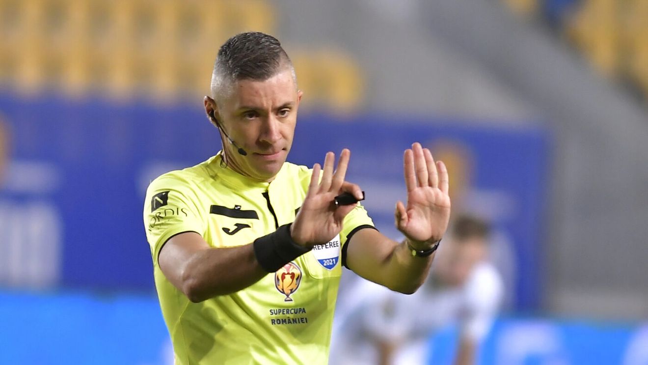 Arbitrul Radu Petrescu revine după episodul Igor Armaș în Superliga! Kyros Vassaras l-a premiat, după intrarea criminală a lui Edjouma de la FCSB, cu meciuri în Arabia Saudită și Conference League