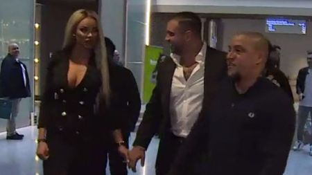Imagine senzațională! Bianca Drăgușanu, alături de Ronaldinho și Roberto Carlos la Madrid. Cum au reacționat cele două legende